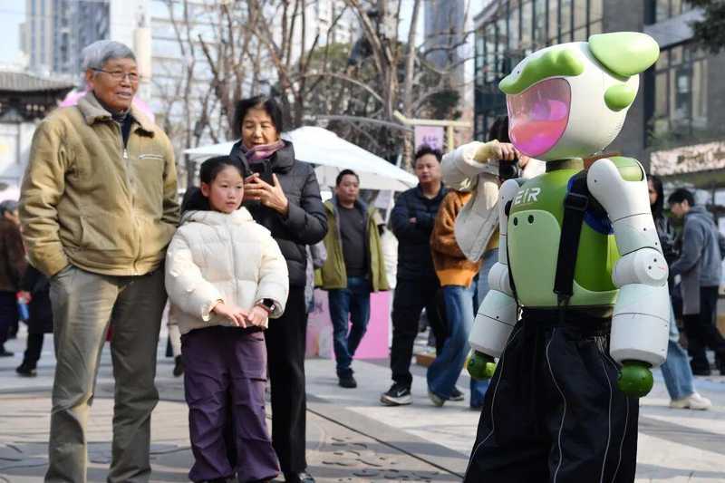 热气腾腾的中国年|成都很“甜”:一“村糖”,粘万象 新闻 热气腾腾的中国年|成都很“甜”:一“村糖”,粘万象 新闻
