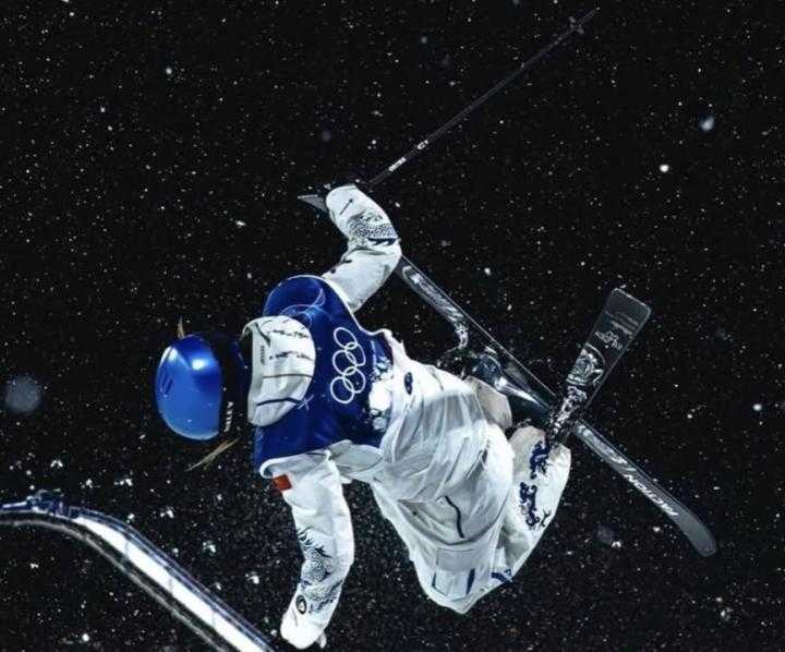  从11岁演讲到22岁圆梦；谷爱凌用滑雪书写激励故事。 体育新闻 从11岁演讲到22岁圆梦；谷爱凌用滑雪书写激励故事。 体育新闻