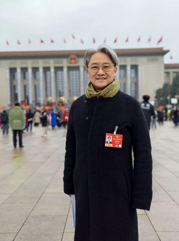  一位博士步入职场却遇壁垒；委员们为大器晚成者发声；公平机会终将到来。 情感心理