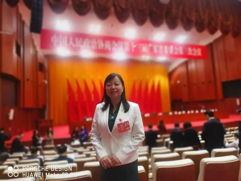 广州企业家共话报告精神;信心满满谋新篇;实干担当促发展 新闻 广州企业家共话报告精神;信心满满谋新篇;实干担当促发展 新闻 广州企业家共话报告精神;信心满满谋新篇;实干担当促发展 新闻