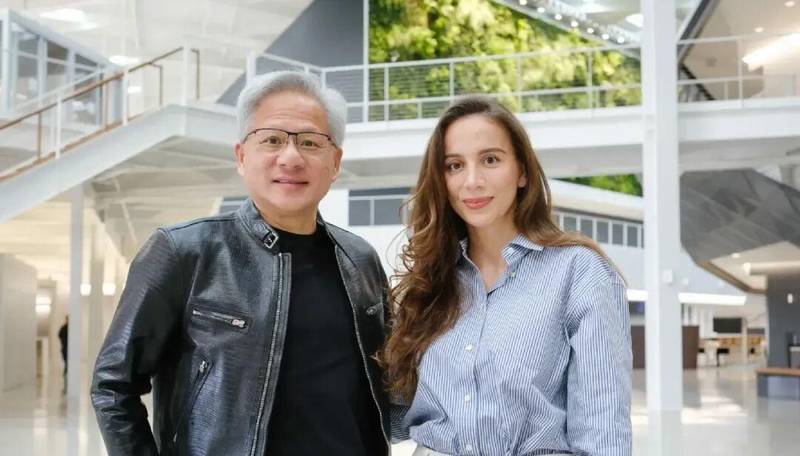  AI算力跃升新高度；英伟达携手Thinking Machines Lab；1GW集群开启能源时代。 IT技术 AI算力跃升新高度；英伟达携手Thinking Machines Lab；1GW集群开启能源时代。 IT技术