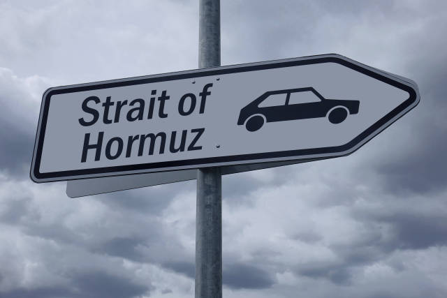 盟友为何不愿加入;霍尔木兹护航计划受阻,特朗普施压无效。 新闻