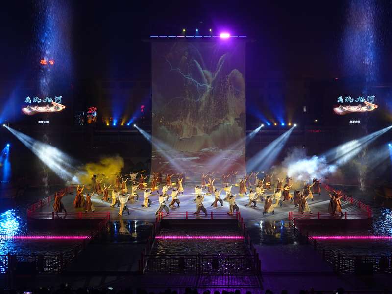 迷茫与向往:从“走马观花”到“深度入戏”的旅行救赎 文化旅游