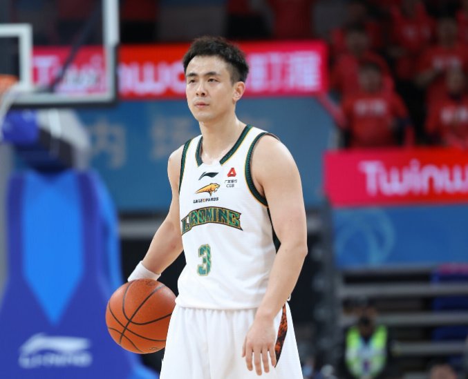 技术拆解：从辽宁17-0崩盘看CBA强队体系失灵的深层逻辑