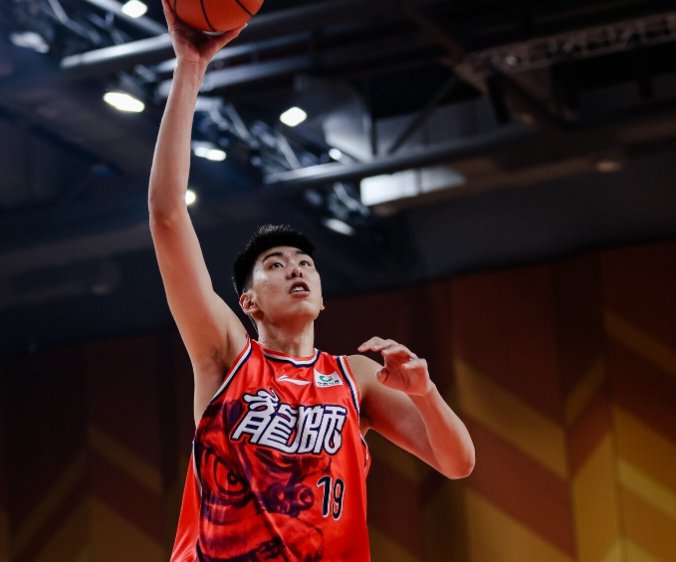  技术拆解：从辽宁17-0崩盘看CBA强队体系失灵的深层逻辑 体育新闻