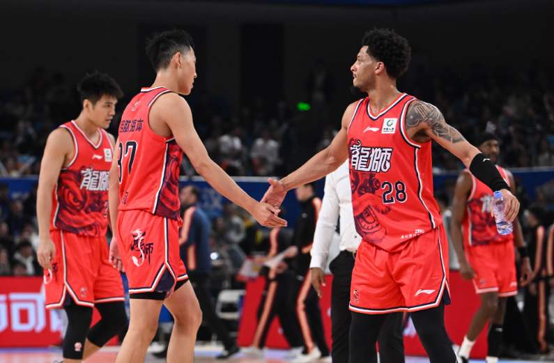  技术拆解：从辽宁17-0崩盘看CBA强队体系失灵的深层逻辑 体育新闻