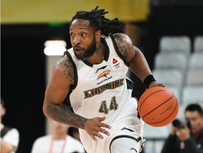  技术拆解：从辽宁17-0崩盘看CBA强队体系失灵的深层逻辑 体育新闻