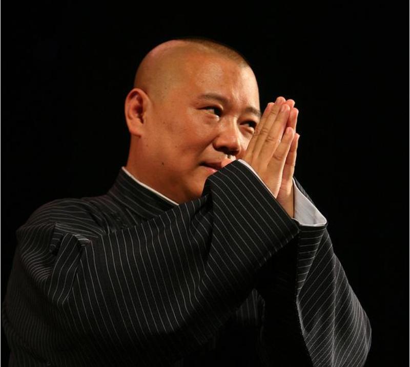 德云社小剧场票房真相:粉丝神话与市场现实的残酷落差 娱乐新闻