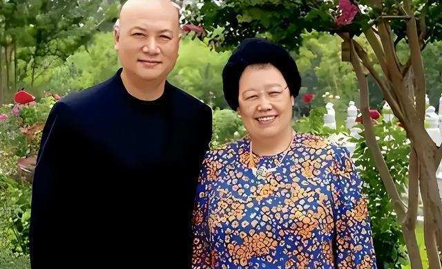 【商业底层逻辑】陈丽华的470亿帝国:姓氏决策背后的家族权力架构 股票财经 【商业底层逻辑】陈丽华的470亿帝国:姓氏决策背后的家族权力架构 股票财经 【商业底层逻辑】陈丽华的470亿帝国:姓氏决策背后的家族权力架构 股票财经 【商业底层逻辑】陈丽华的470亿帝国:姓氏决策背后的家族权力架构 股票财经