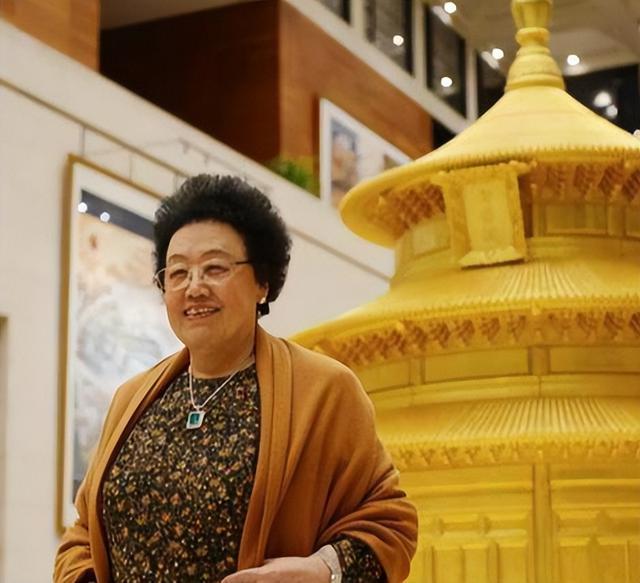 【商业底层逻辑】陈丽华的470亿帝国:姓氏决策背后的家族权力架构 股票财经 【商业底层逻辑】陈丽华的470亿帝国:姓氏决策背后的家族权力架构 股票财经 【商业底层逻辑】陈丽华的470亿帝国:姓氏决策背后的家族权力架构 股票财经 【商业底层逻辑】陈丽华的470亿帝国:姓氏决策背后的家族权力架构 股票财经